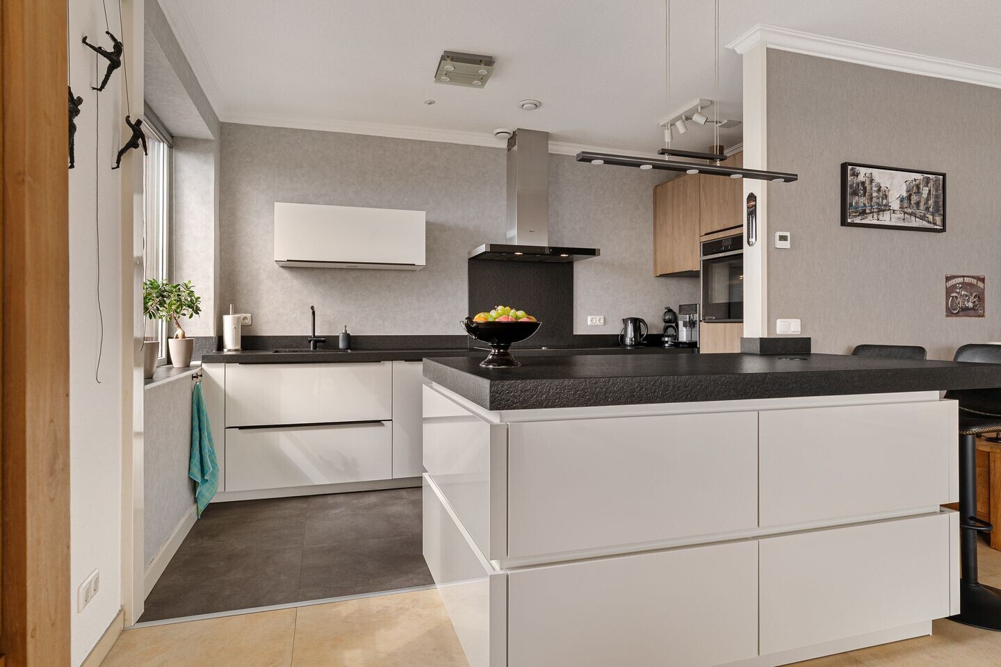 Appartement te koop: Mooienhof 143, Enschede