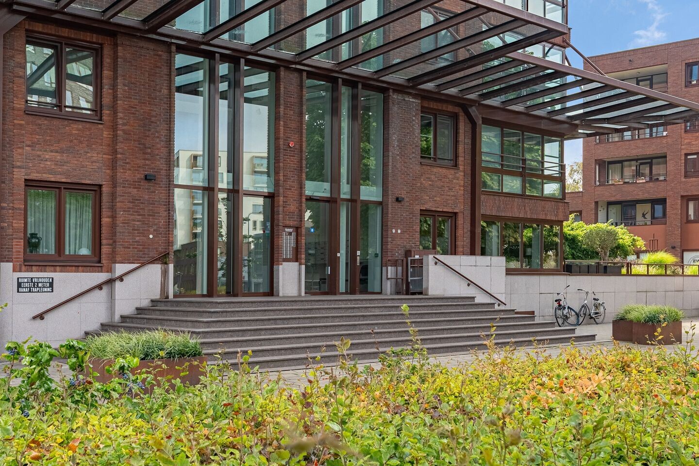 Appartement te koop: Mooienhof 143, Enschede