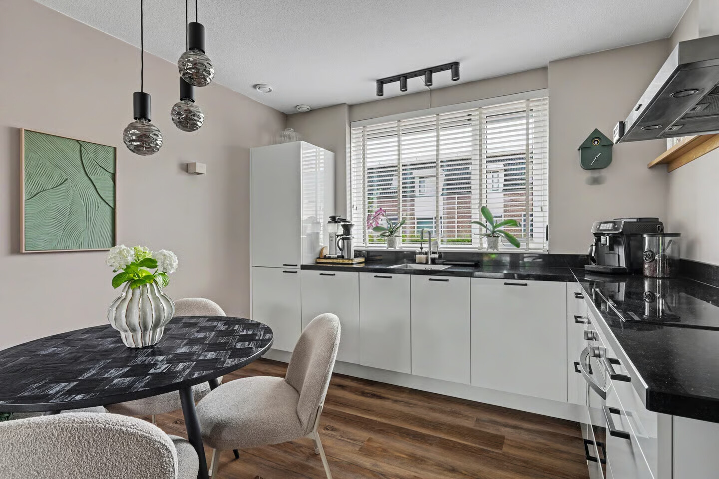 Tussenwoning te koop: Getfertplein 64, Enschede