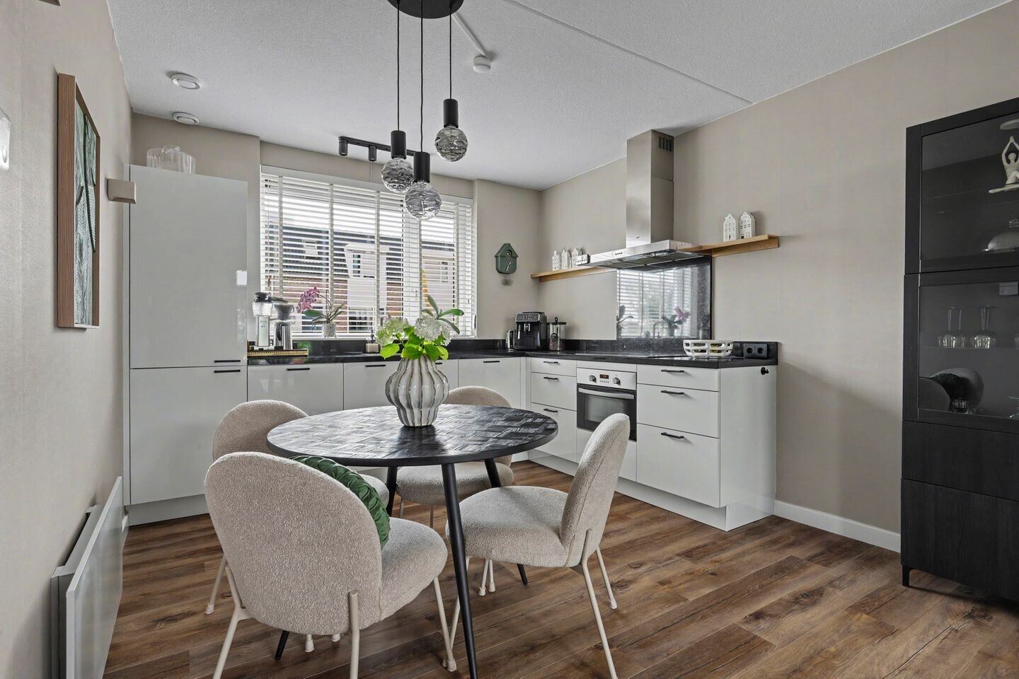 Tussenwoning te koop: Getfertplein 64, Enschede