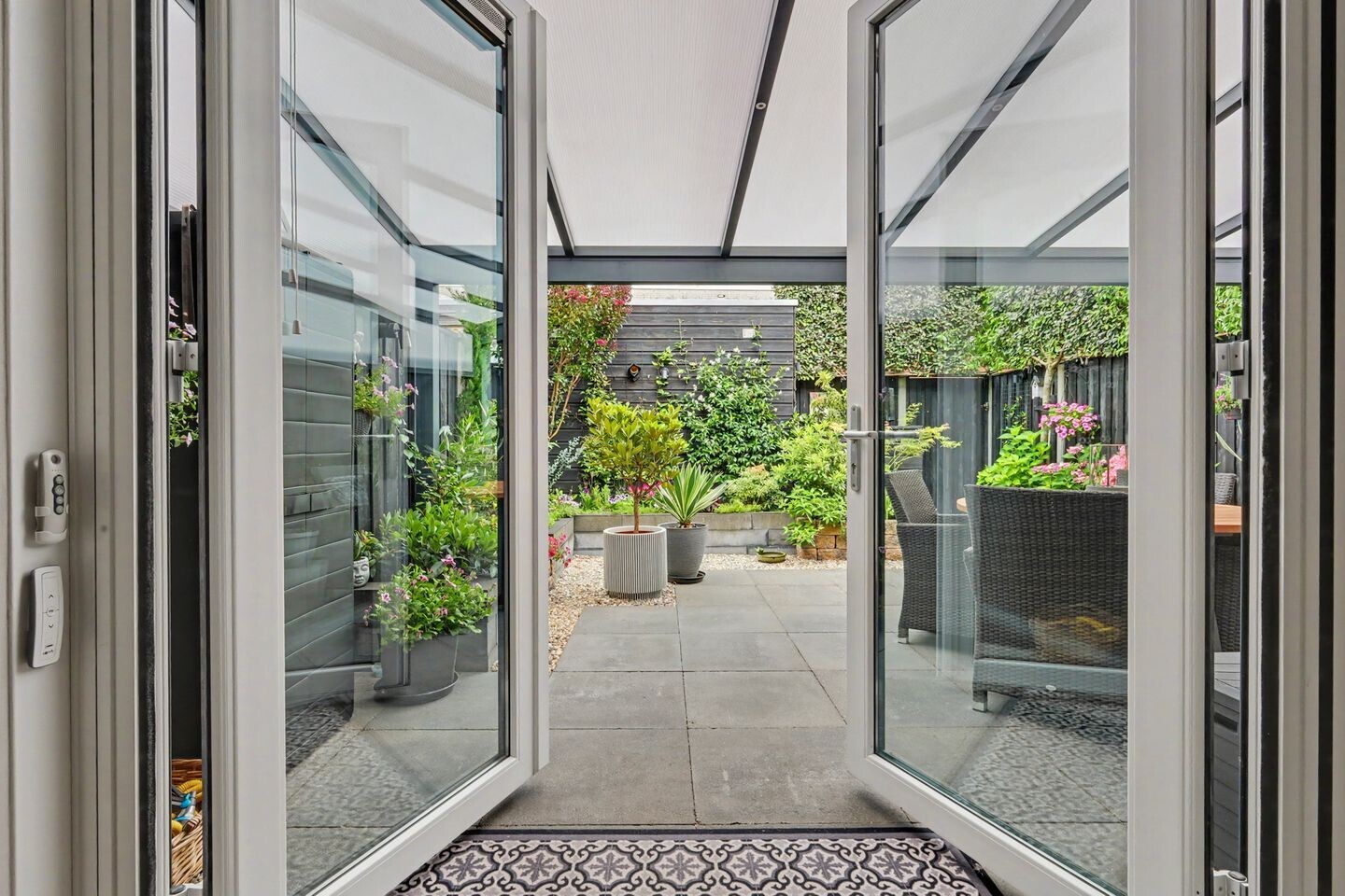 Tussenwoning te koop: Getfertplein 64, Enschede