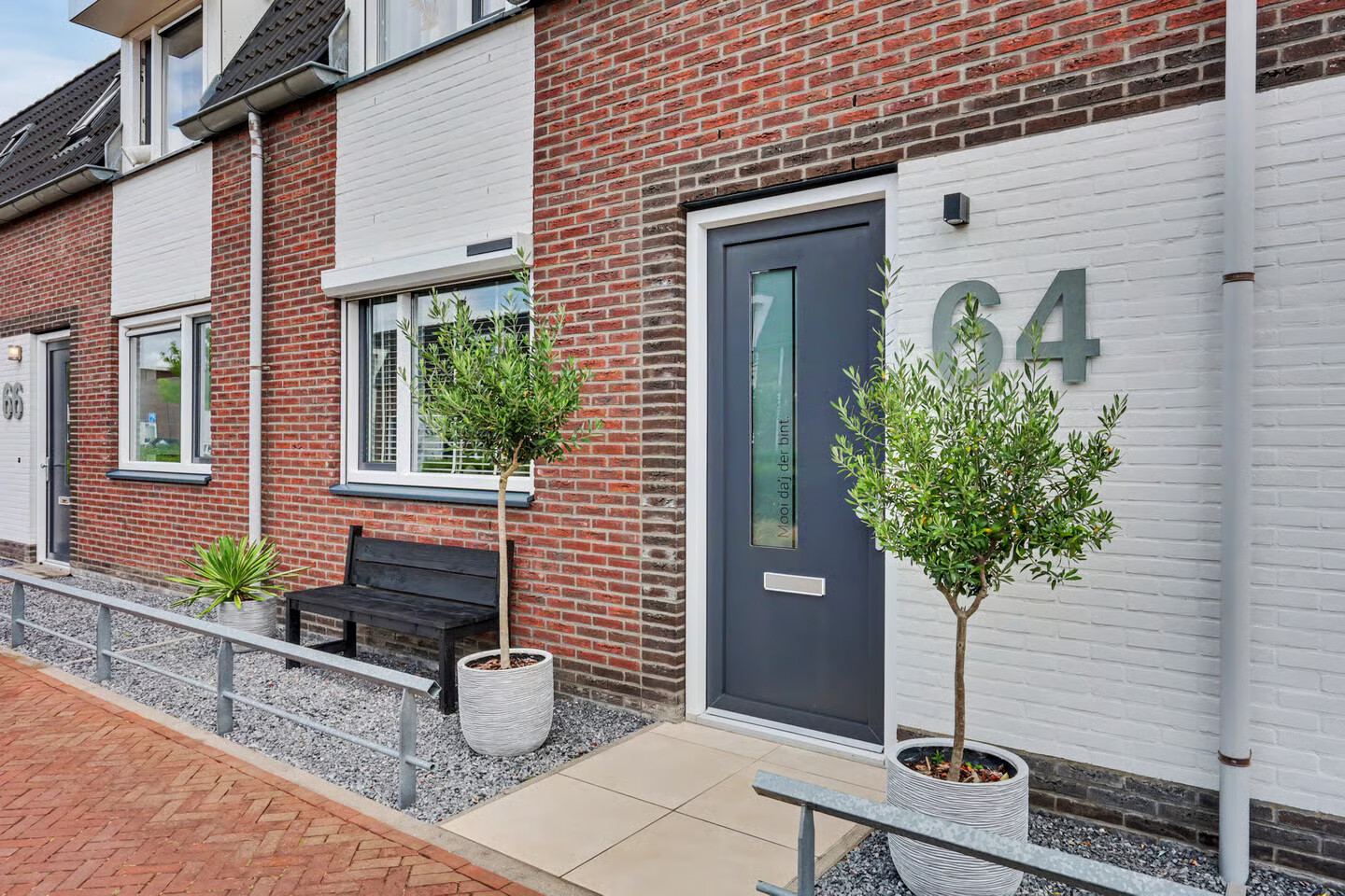 Tussenwoning te koop: Getfertplein 64, Enschede