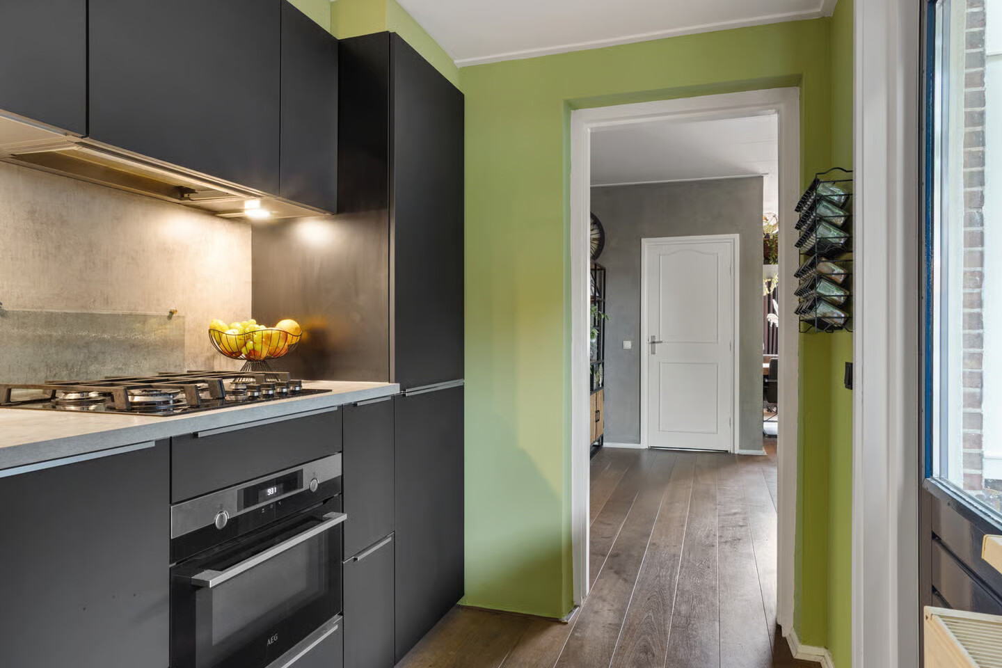 Tussenwoning te koop: Soerabaiastraat 10, Enschede