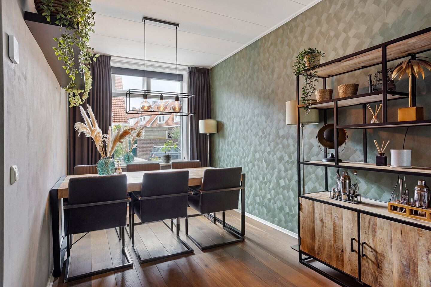 Tussenwoning te koop: Soerabaiastraat 10, Enschede