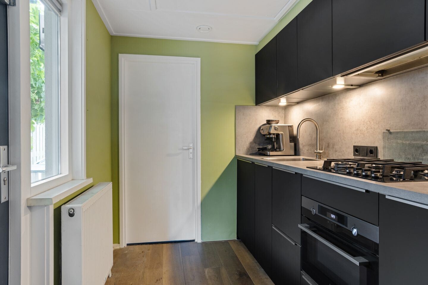 Tussenwoning te koop: Soerabaiastraat 10, Enschede