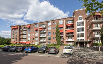 Stadsmatens. 1-403
