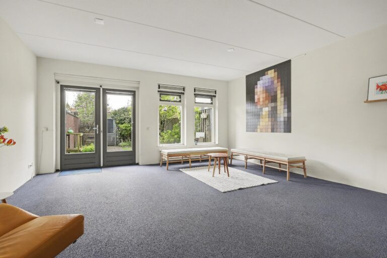 Tussenwoning te koop: Nassaustraat 29, Enschede