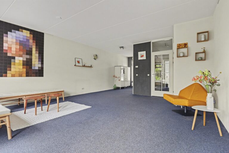 Tussenwoning te koop: Nassaustraat 29, Enschede