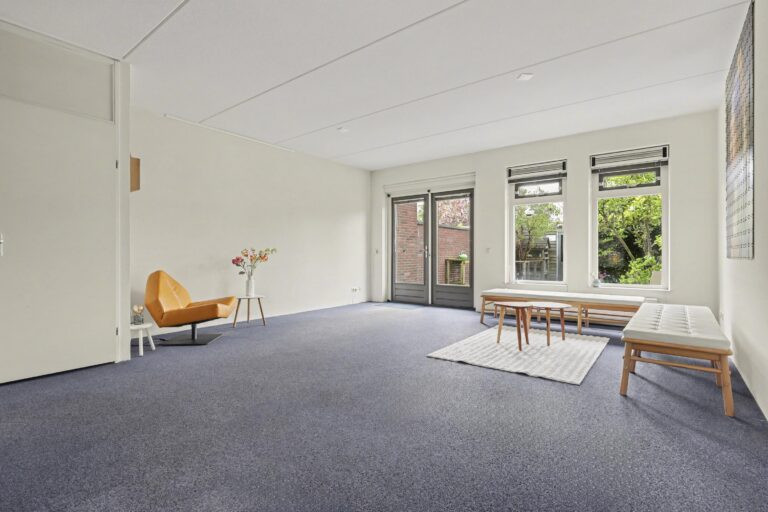 Tussenwoning te koop: Nassaustraat 29, Enschede