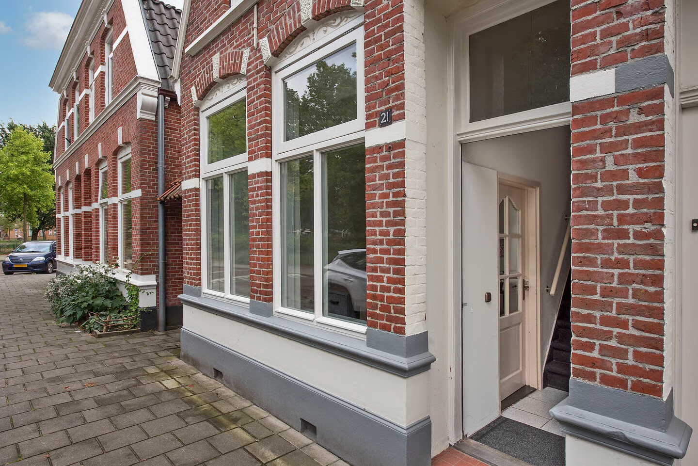 Twee-onder-één-kap te koop: Tweede Emmastraat 21, Enschede