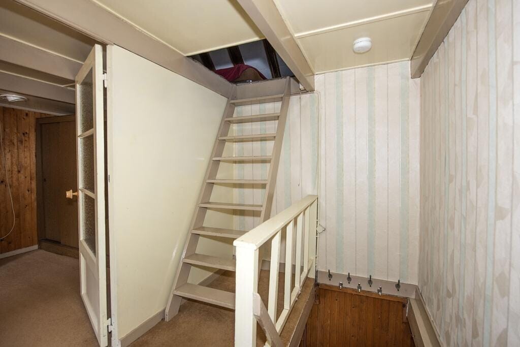 Hoekwoning te koop: Broekheurnerweg 85, Enschede