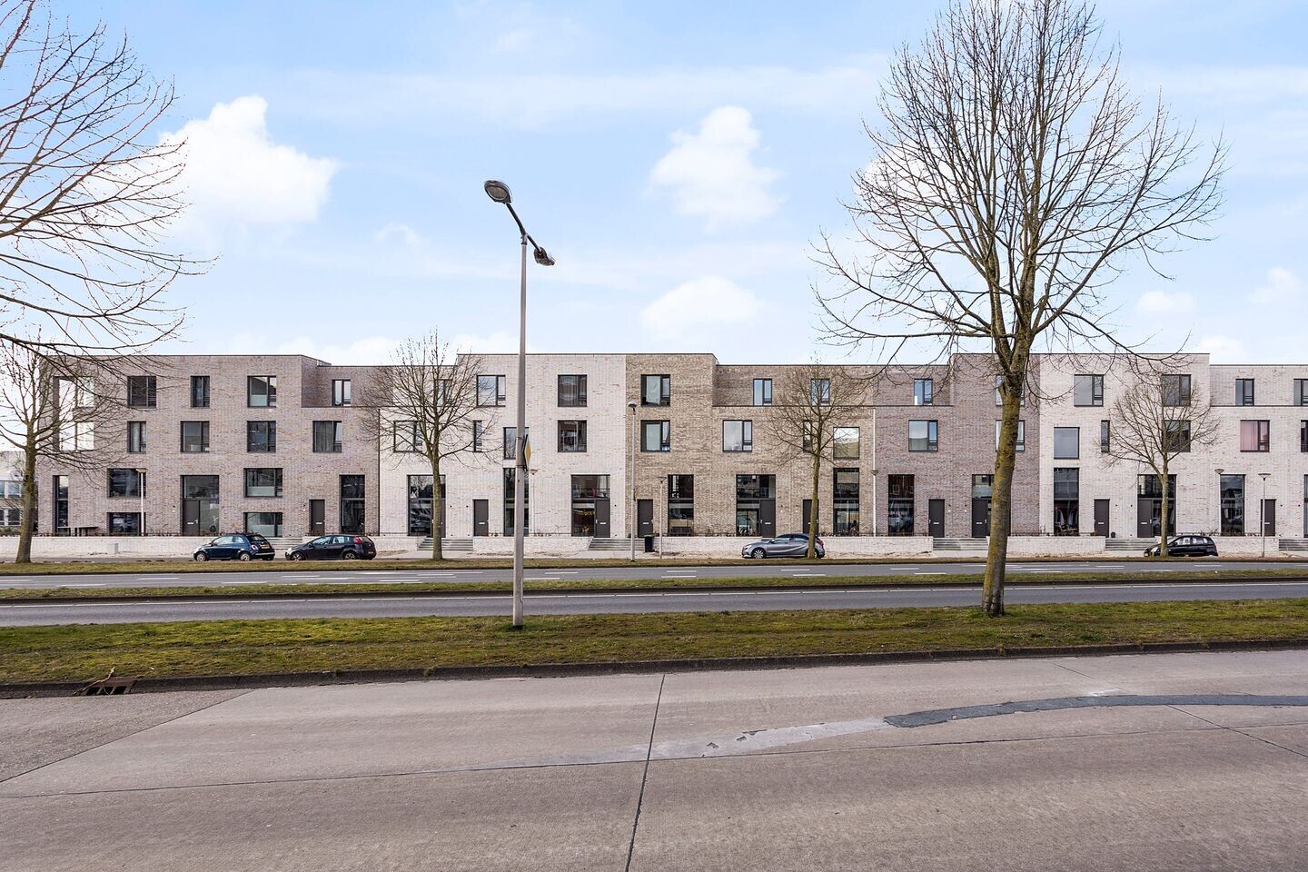 Hoekwoning te huur: Leendert Overduinstraat 18, Enschede