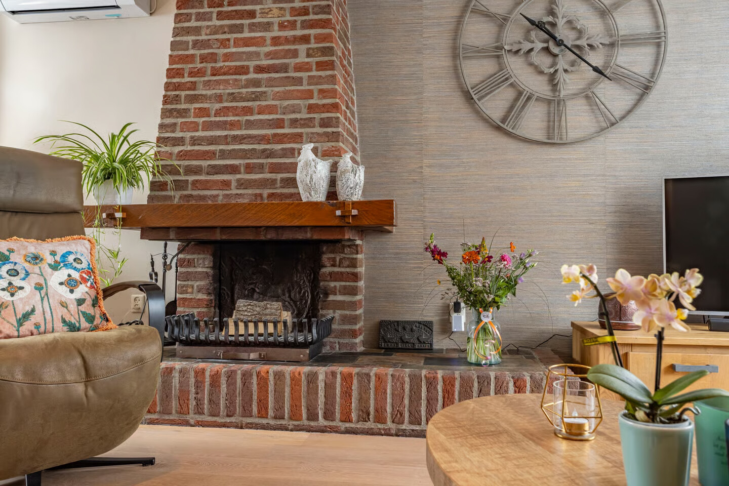 Hoekwoning te koop: johannes ter horststraat 19, Enschede