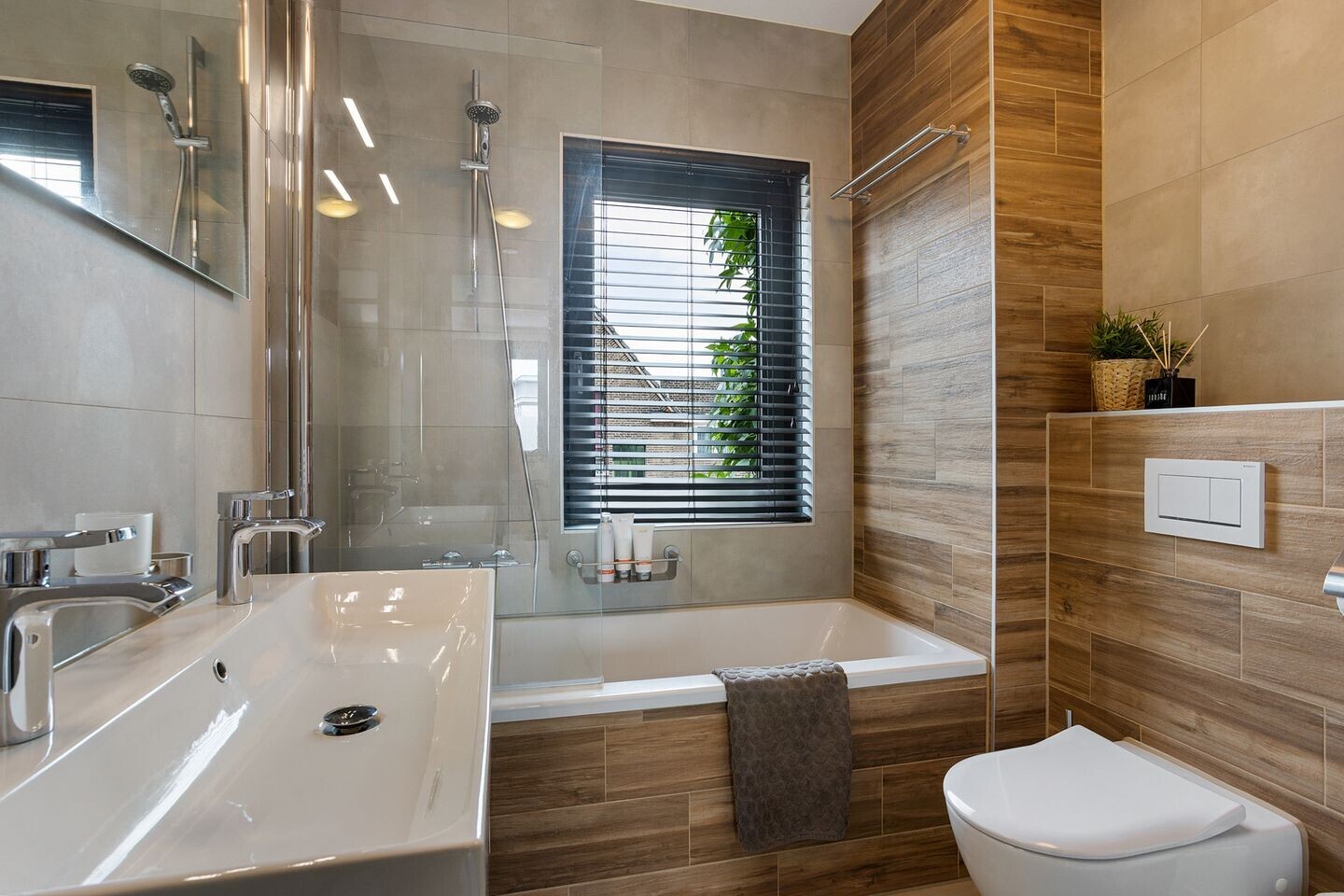 Tussenwoning te koop: Boddenkampstraat 3A, Enschede