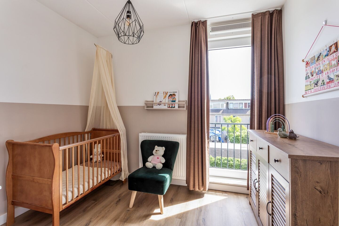 Tussenwoning te koop: Deurningerstraat 72, Enschede