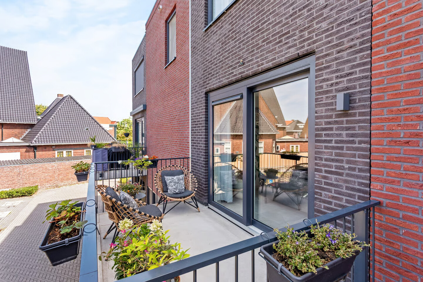 Tussenwoning te koop: Deurningerstraat 72, Enschede