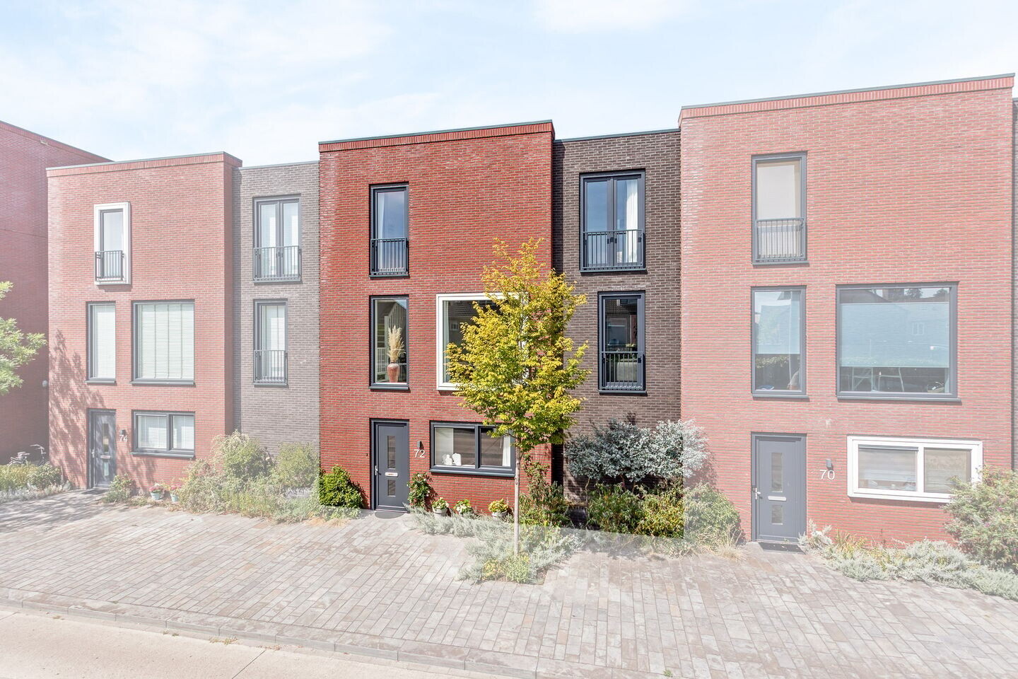 Tussenwoning te koop: Deurningerstraat 72, Enschede