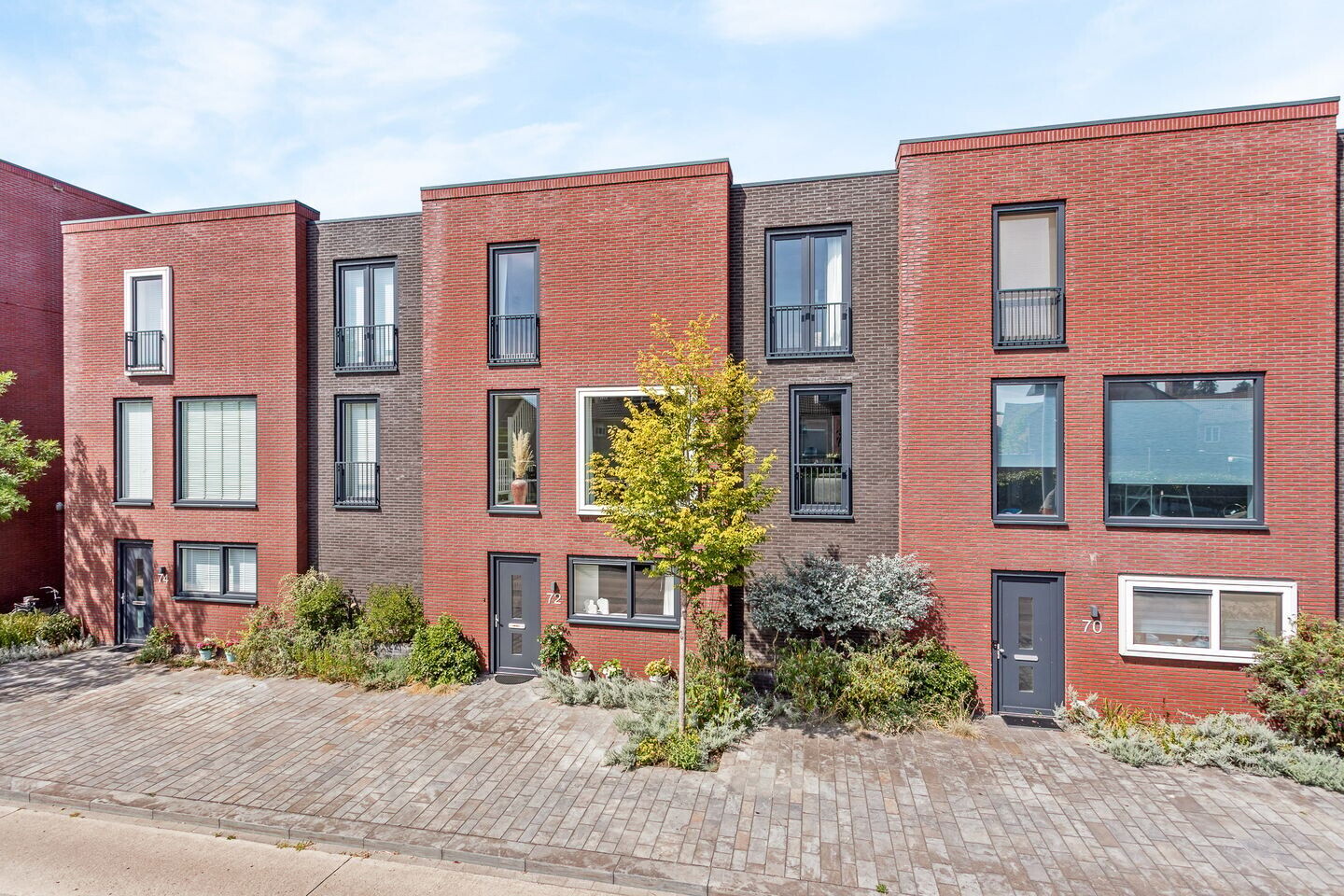 Tussenwoning te koop: Deurningerstraat 72, Enschede