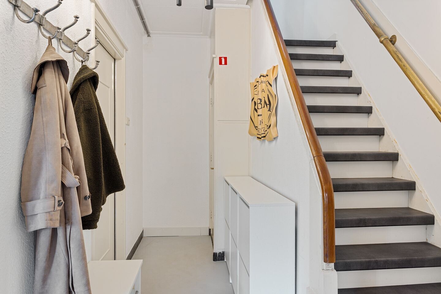 Twee-onder-één-kap te koop: Lasondersingel 149, Enschede