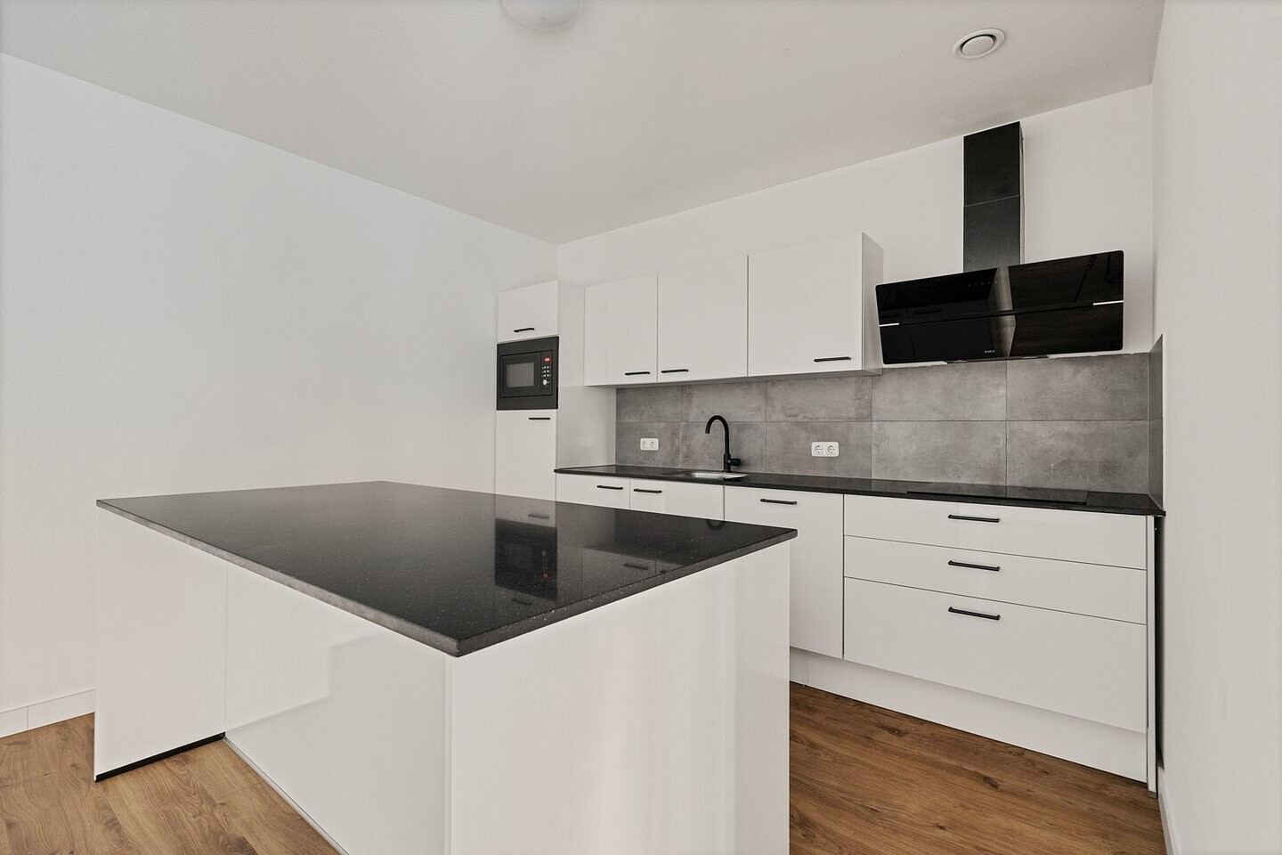Appartement te koop: Dr. Benthemstraat 2A, Enschede