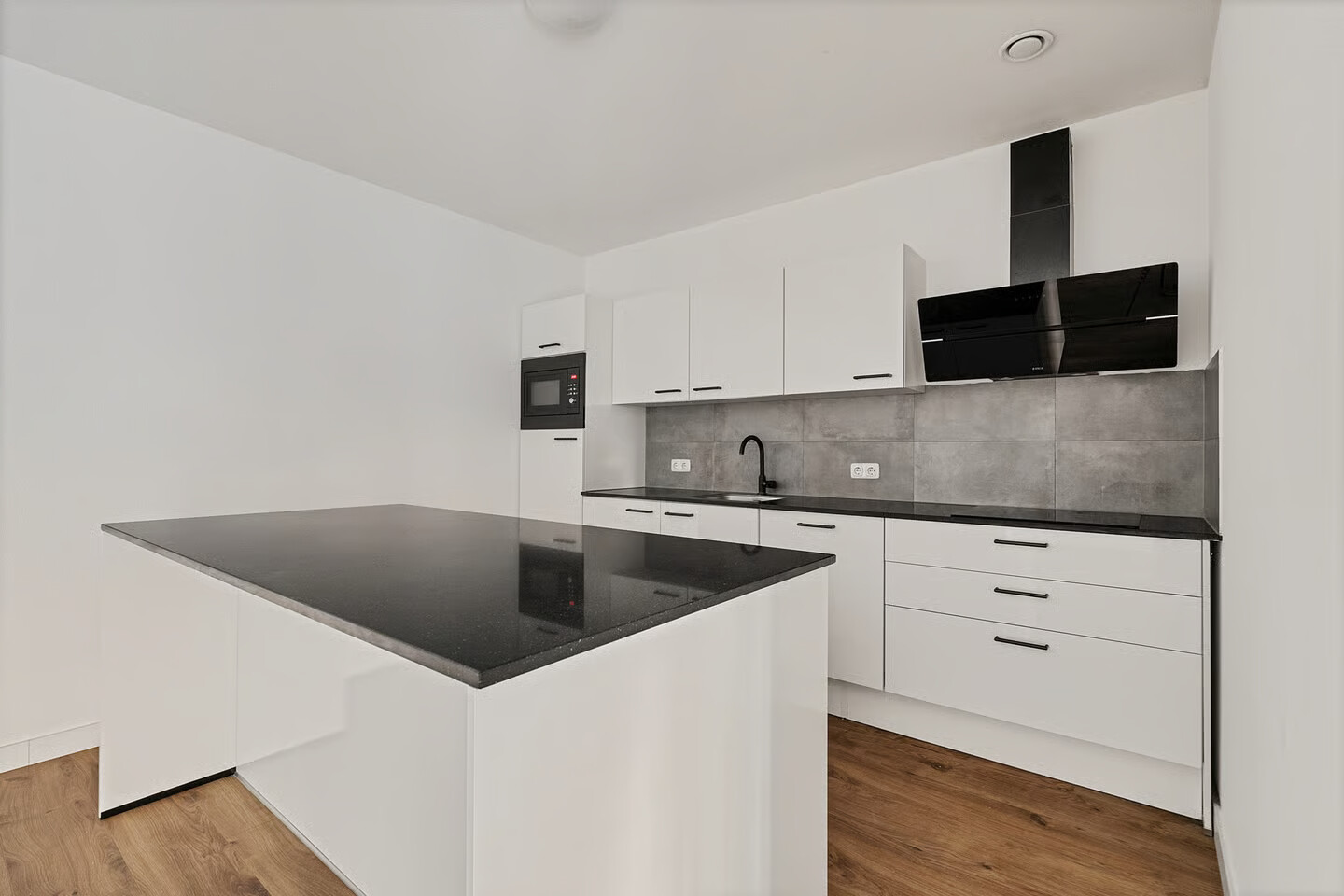 Appartement te koop: Dr. Benthemstraat 2A, Enschede