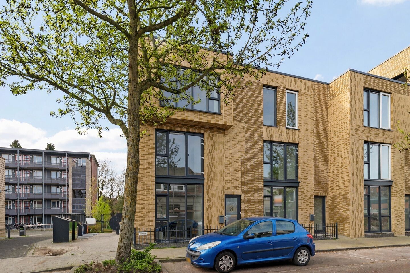 Hoekwoning te koop: Dr. Benthemstraat 8, Enschede
