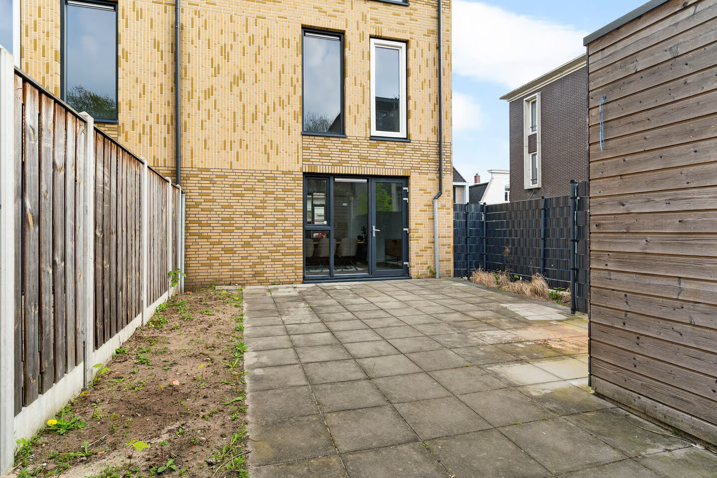 Hoekwoning te koop: Dr. Benthemstraat 8, Enschede