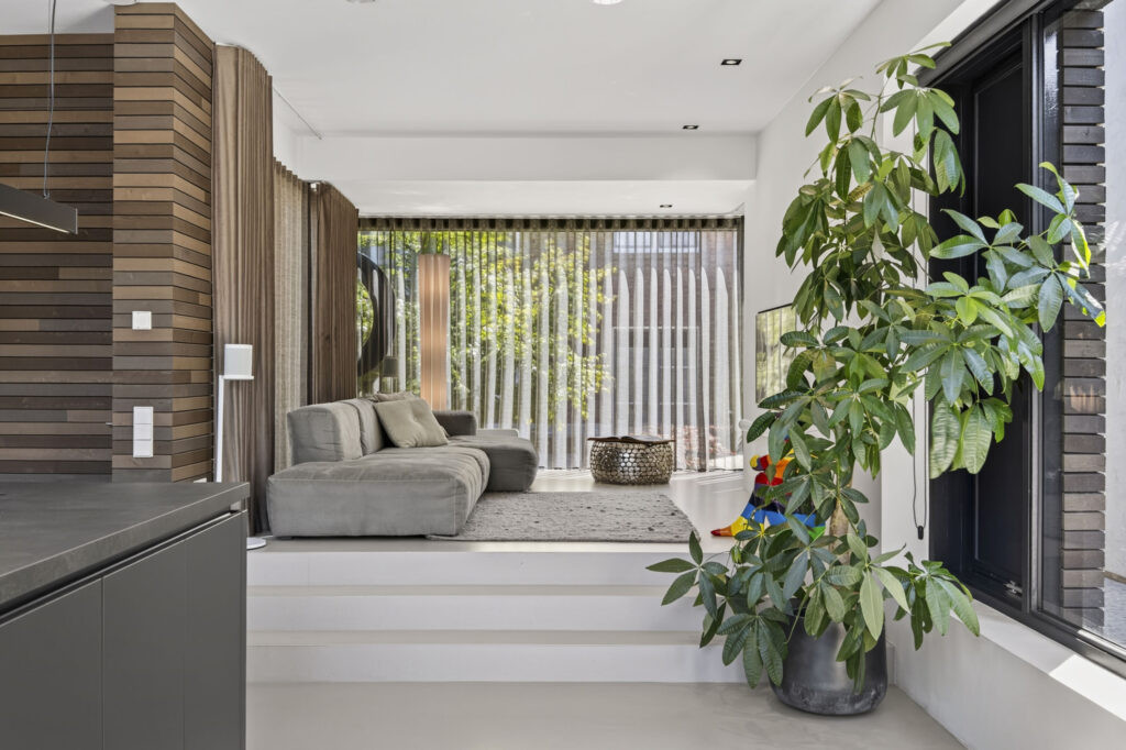 Vrijstaande woning te koop: Schaddenspoor 9, Enschede