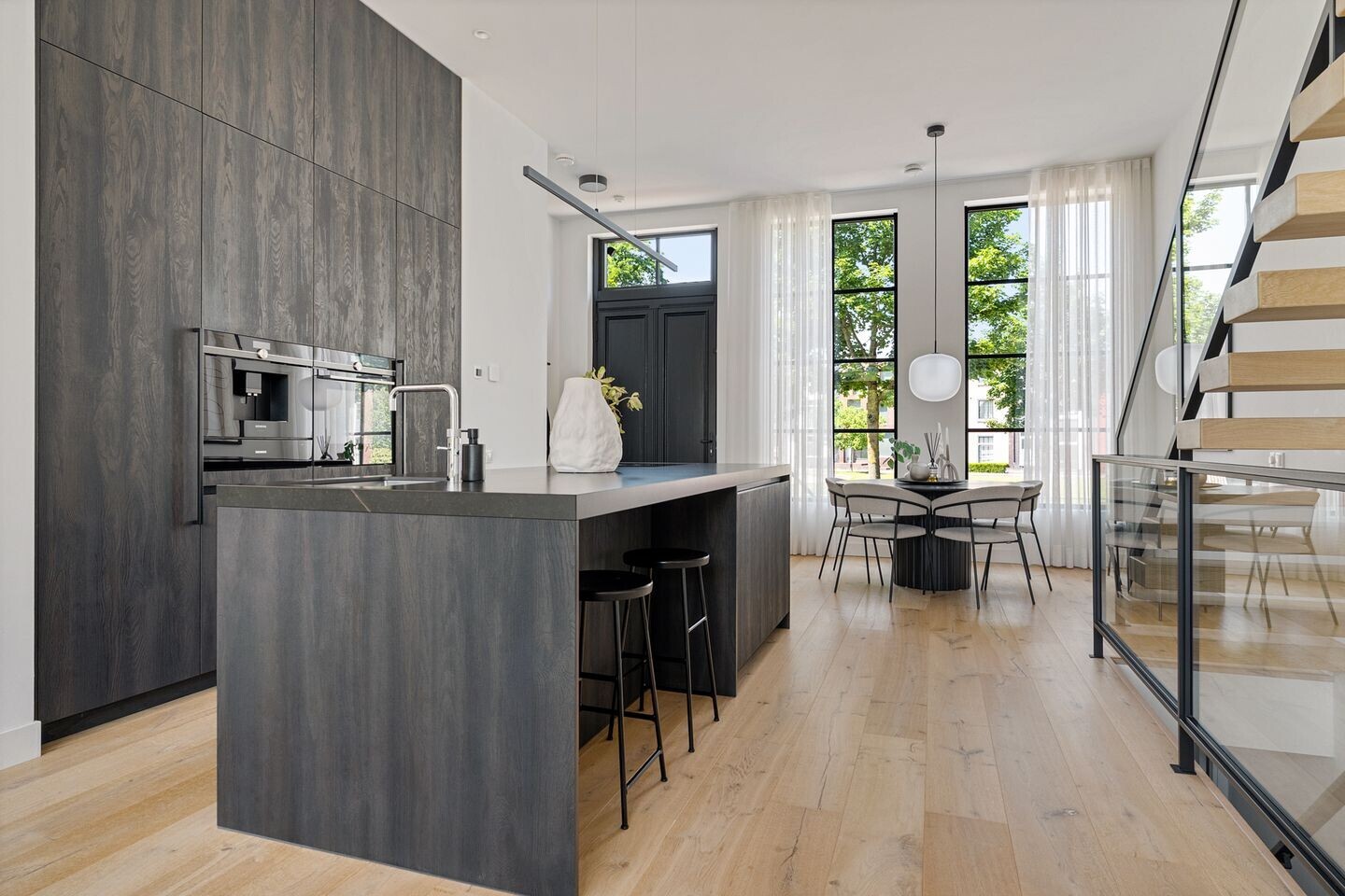Tussenwoning te koop: De Coöperatie 32, Enschede