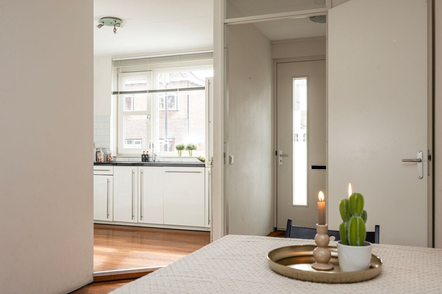 Tussenwoning te koop: leliestraat 53, Enschede