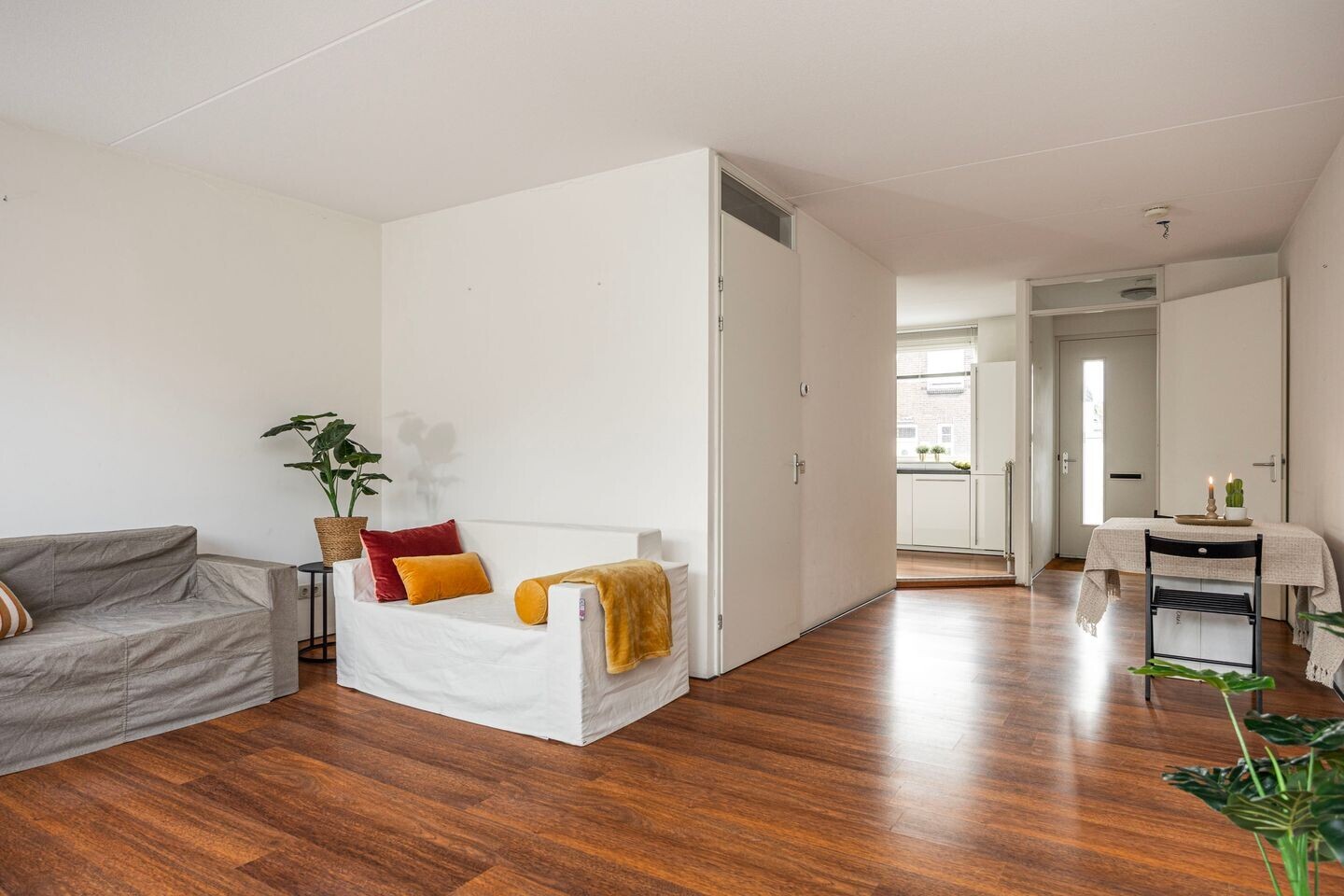Tussenwoning te koop: leliestraat 53, Enschede