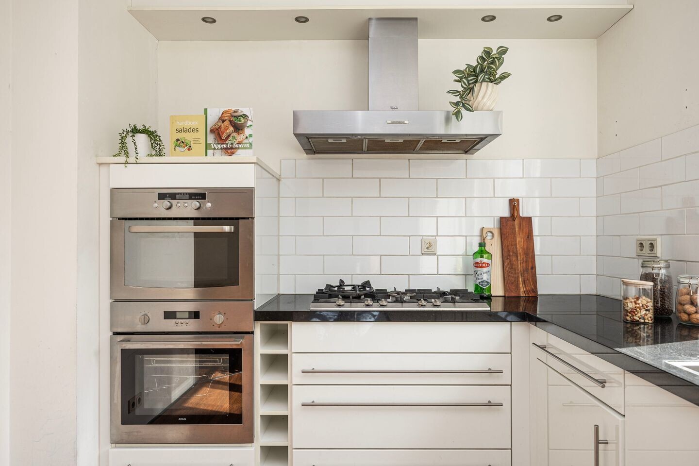 Tussenwoning te koop: leliestraat 53, Enschede