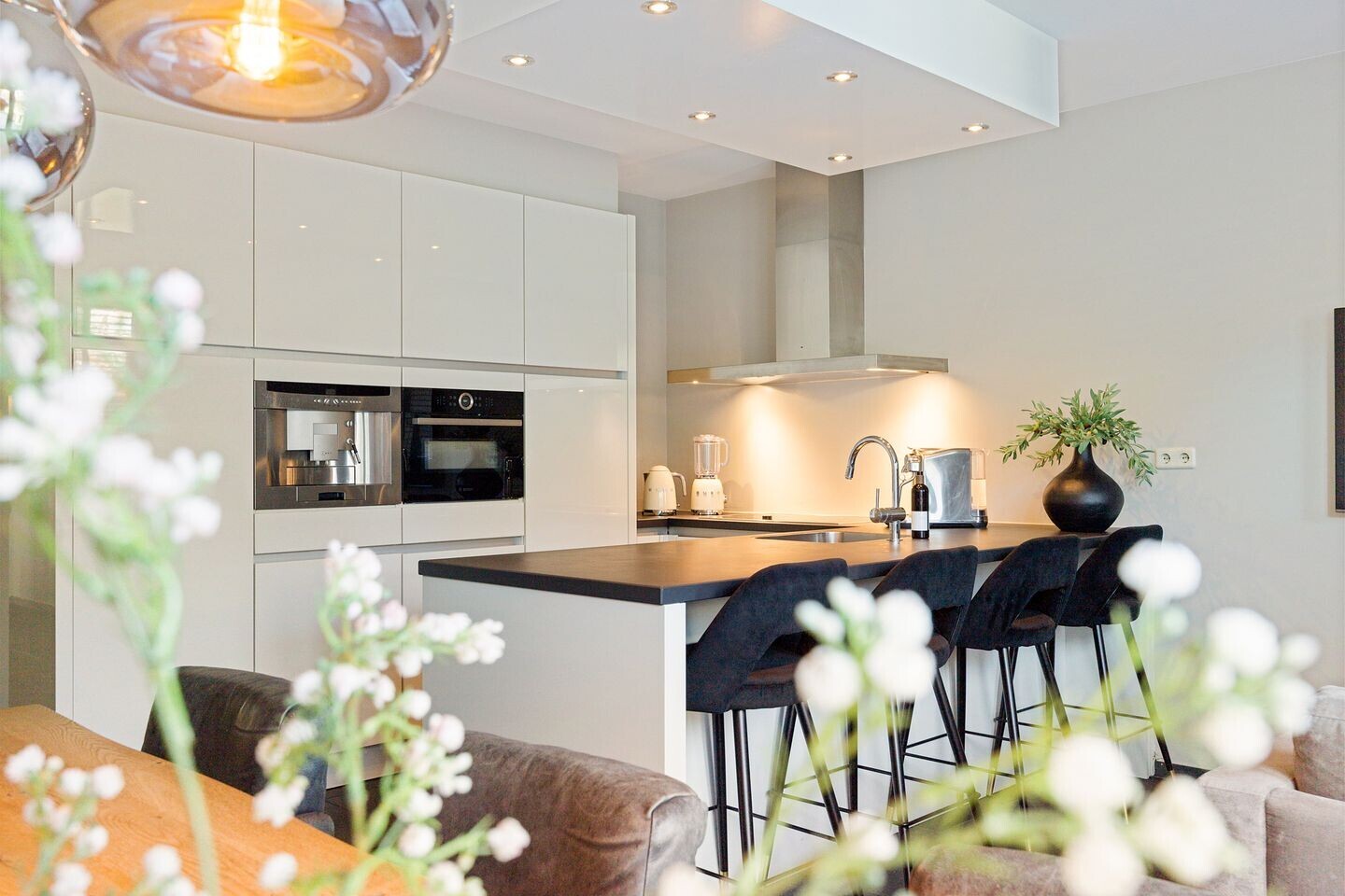 Hoekwoning te koop: Anjelierstraat 14, Enschede