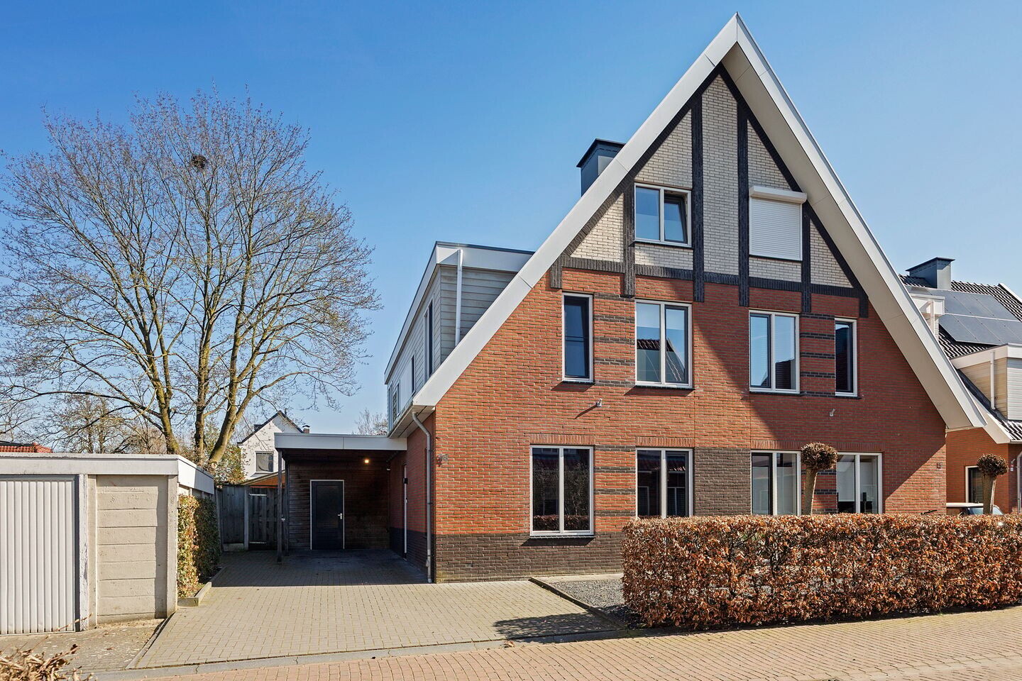 Hoekwoning te koop: Anjelierstraat 14, Enschede