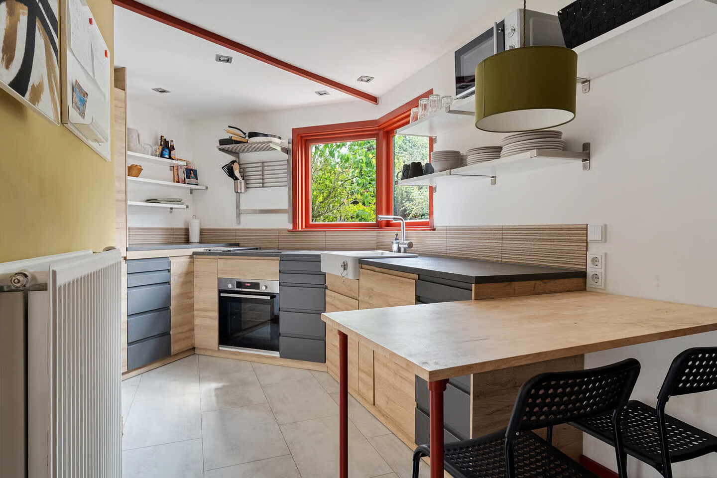 Tussenwoning te koop: Jupiterstraat 124, Enschede