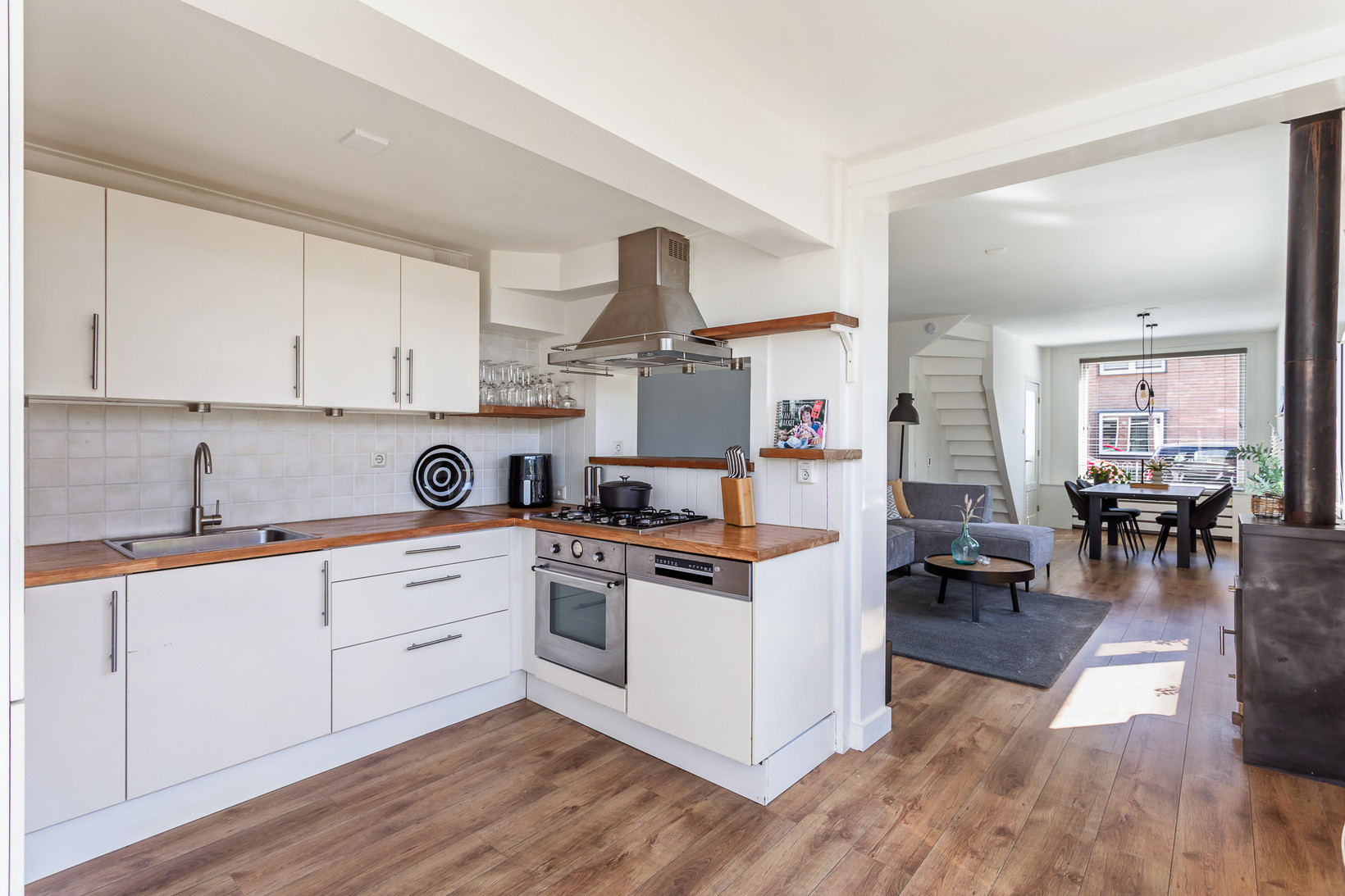 Hoekwoning te koop: Johan Wijnoltsstraat 148, Enschede