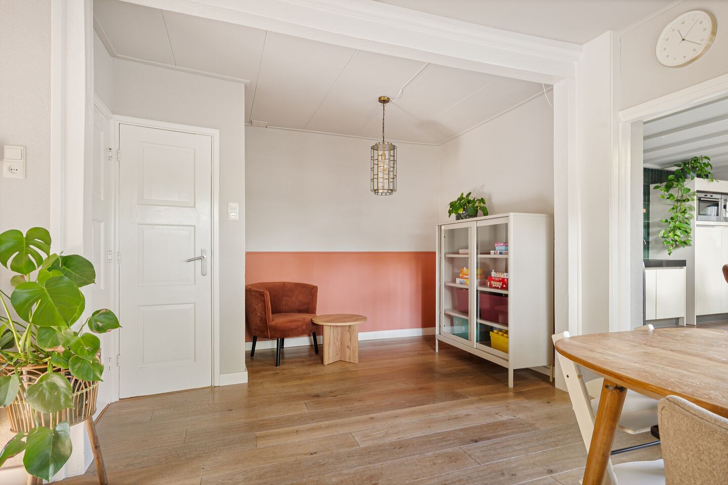 Hoekwoning te koop: Otto van Taverenstraat 2, Enschede