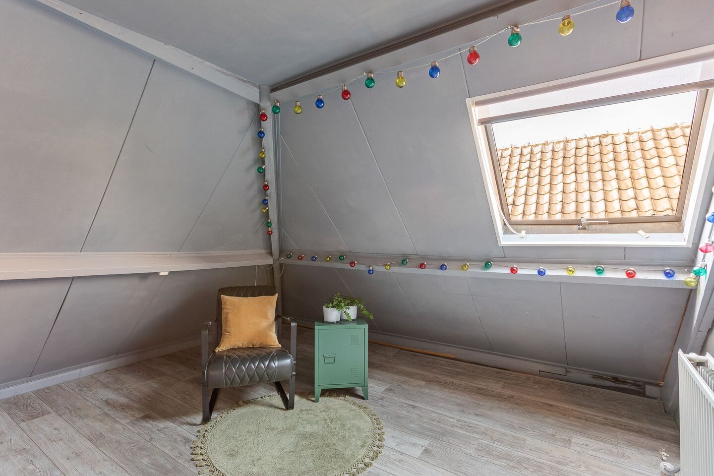 Hoekwoning te koop: Johan van Reesstraat 37, Enschede