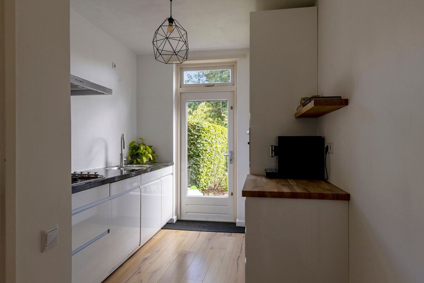 Hoekwoning te koop: Van Hogendorpstraat 7, Enschede