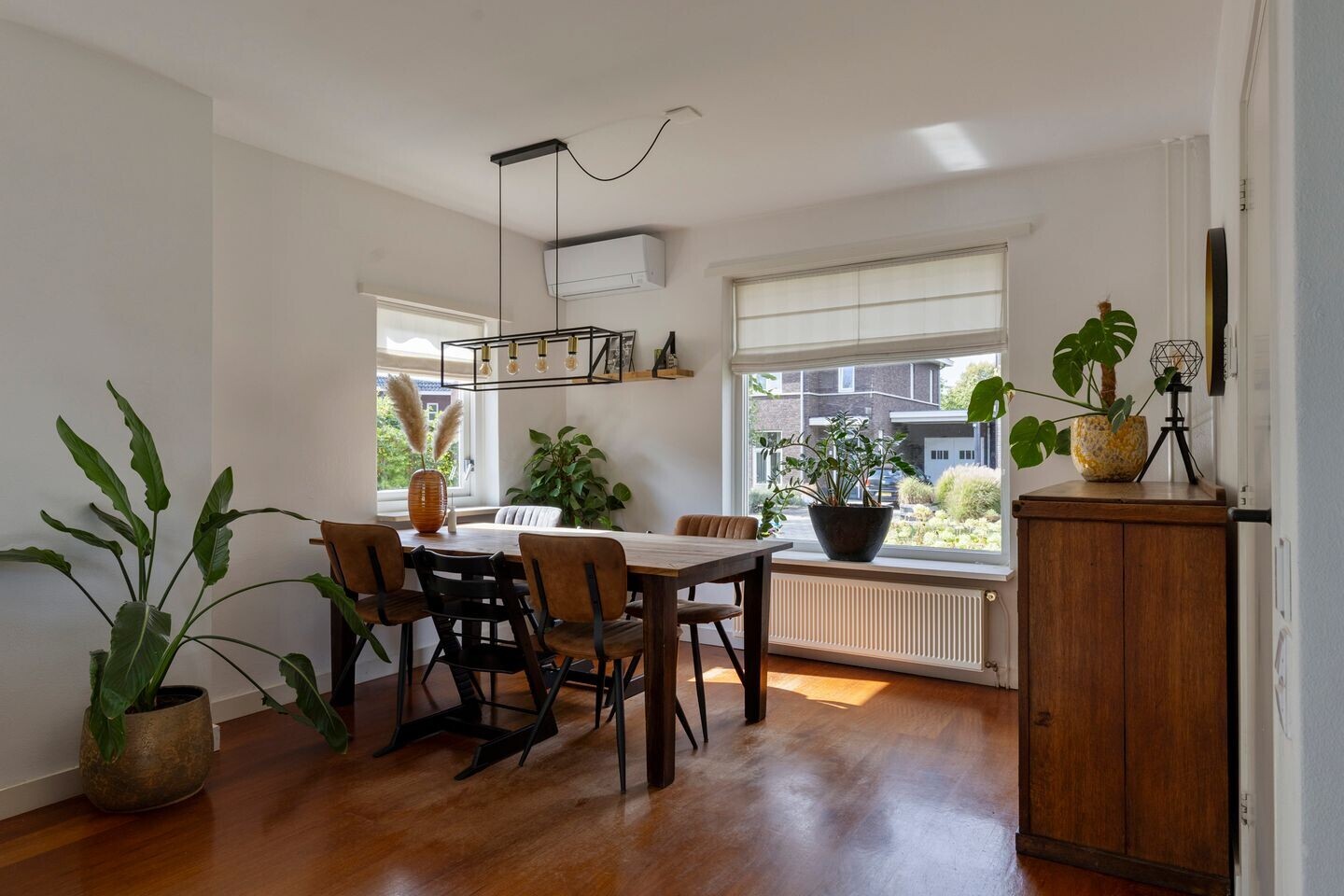 Hoekwoning te koop: Van Hogendorpstraat 7, Enschede
