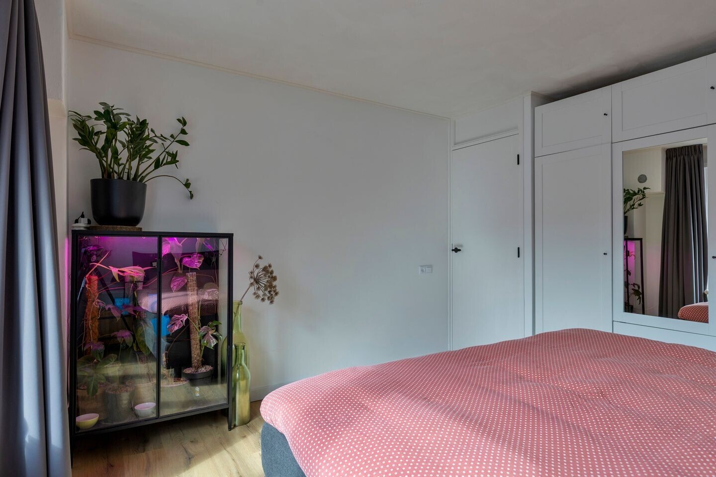 Hoekwoning te koop: Van Hogendorpstraat 7, Enschede
