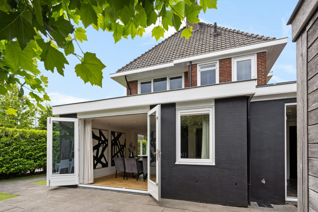 Vrijstaande woning te koop: Minister Goeman Borgesiusstraat 25, Enschede