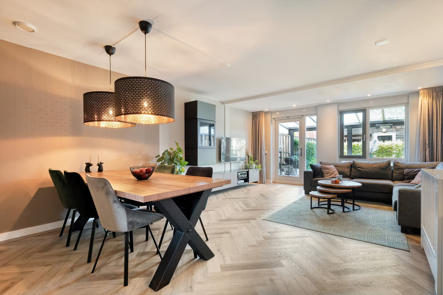 Hoekwoning te koop: Deurningerstraat 151, Enschede