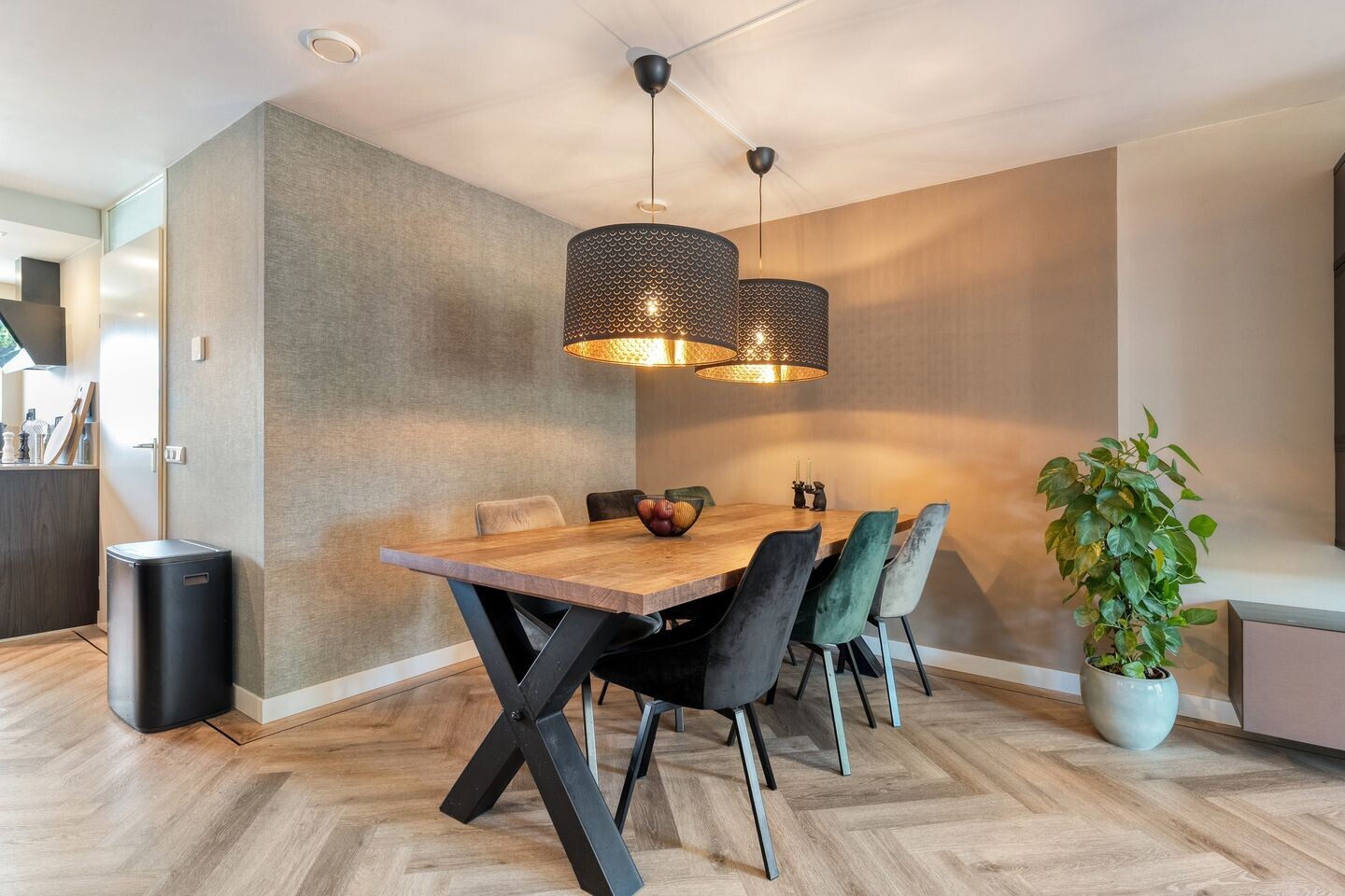 Hoekwoning te koop: Deurningerstraat 151, Enschede