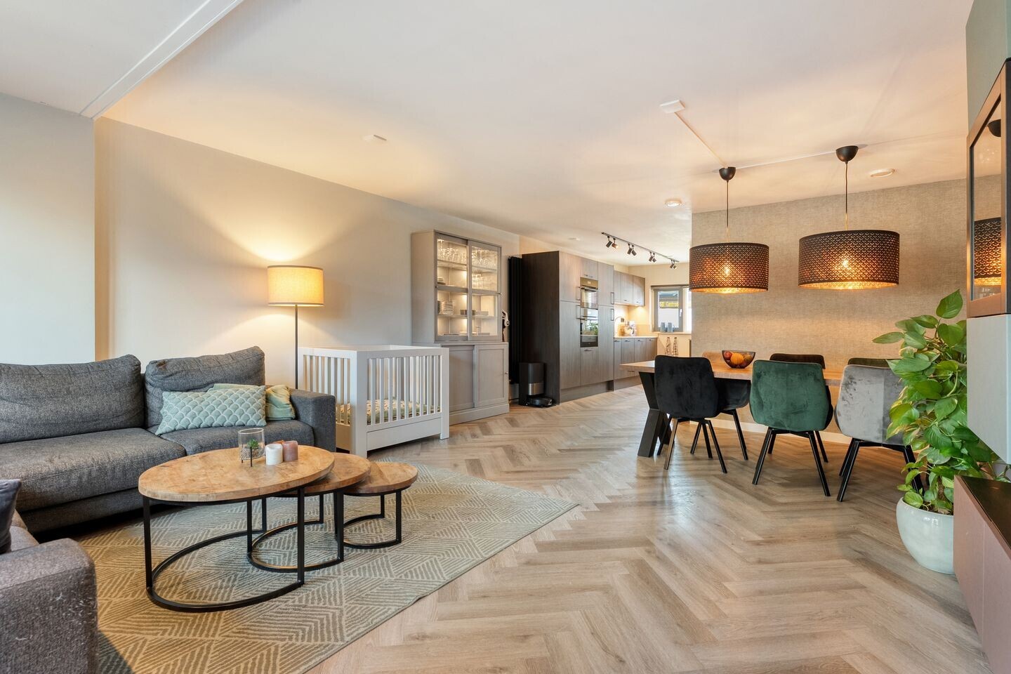 Hoekwoning te koop: Deurningerstraat 151, Enschede
