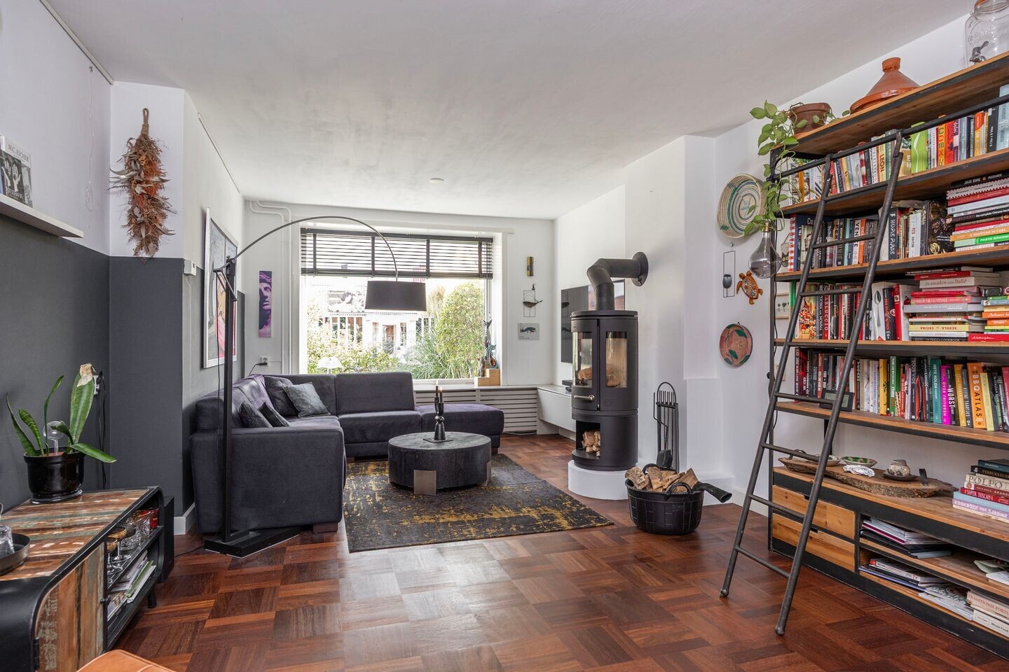 Tussenwoning te koop: deurningerstraat 307, Enschede