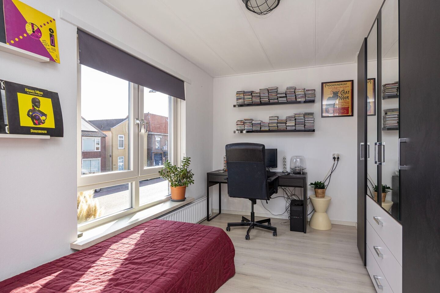 Tussenwoning te koop: deurningerstraat 307, Enschede