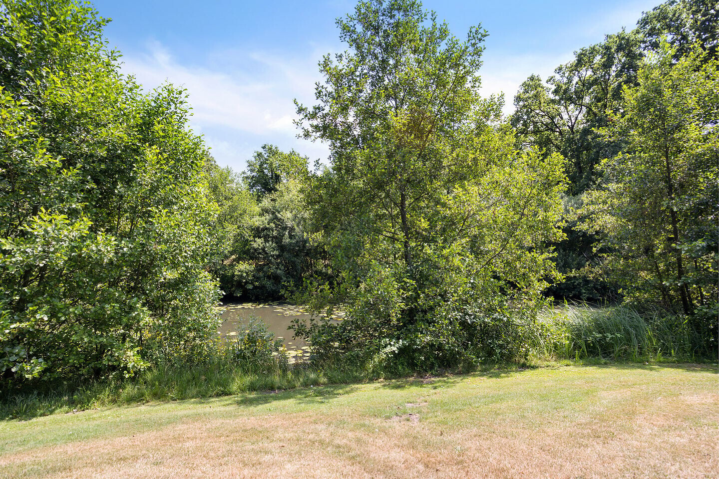 Tussenwoning te koop: De Achterhorst 24, Enschede