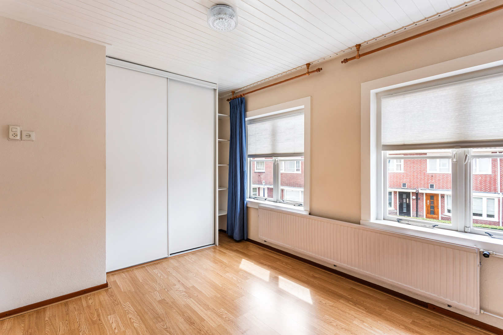Tussenwoning te koop: Minister De Visserstraat 18, Enschede