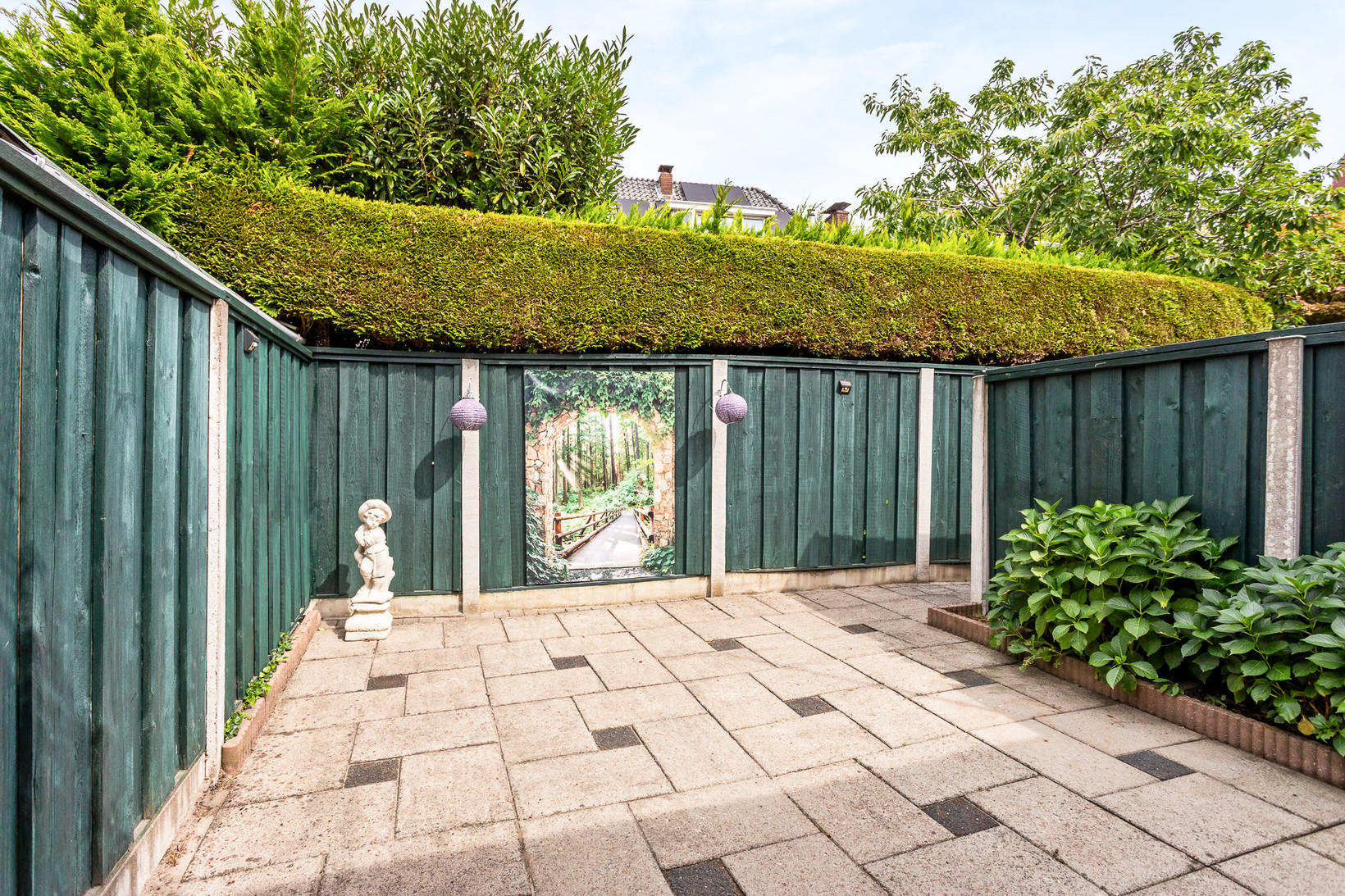 Tussenwoning te koop: Minister De Visserstraat 18, Enschede